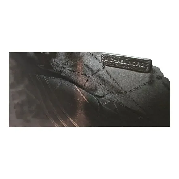 Michael Kors Womens Black Leather Zip Top Closure Clutch NWOT - Picture 6 of 9